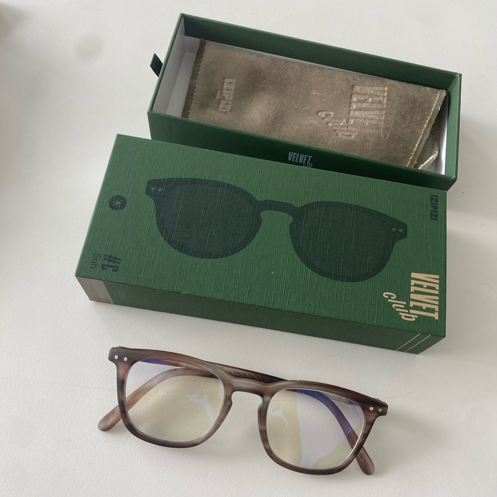 Izipizi #E SMOKY BROWN shading lenses